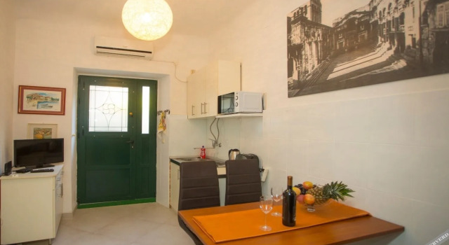 Apartments Zdravko, Prenota Appartamento Splitska 