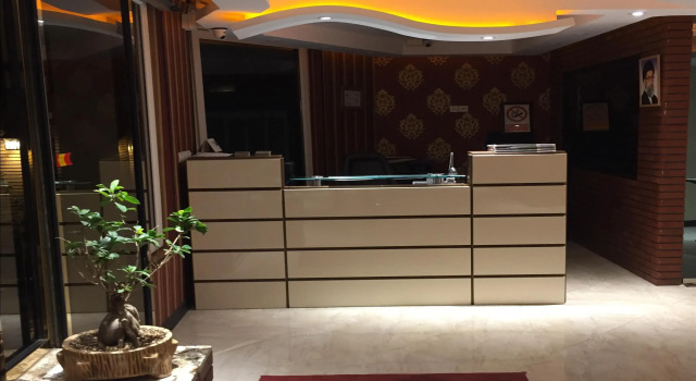 Sepand Hotel