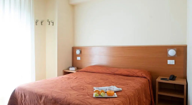 Трёхместный номер Standard Hotel Mirage
