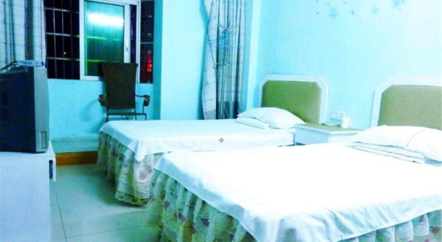 Jinbao Family Hotel, Book Hotel Sanya Hainan