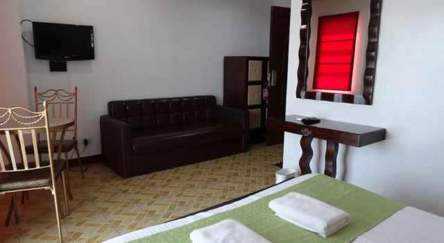Люкс Ecoland Suites & Inn