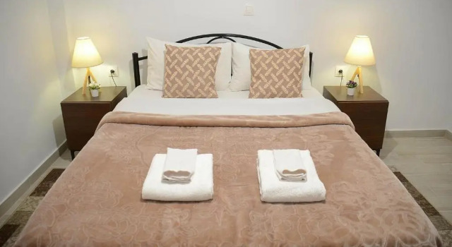 Center Apartment along the Sakoulevas River
