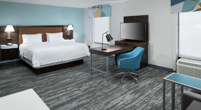 Двухместная студия люкс для некурящих Hampton Inn & Suites Panama City Beach-Pier Park Area