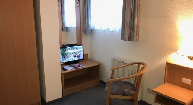 Gästehaus Kaiserkrone, Prenota Hotel Hotel a Sassonia con parcheggio, Parcheggio