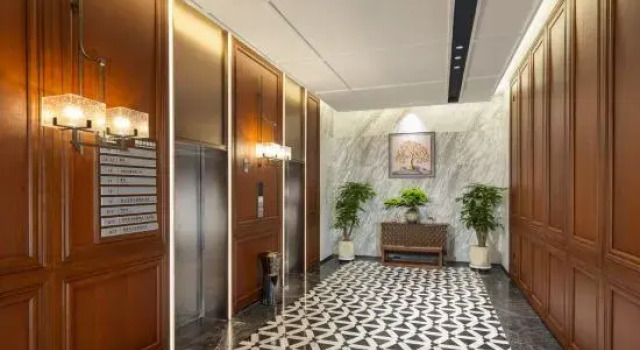 Hawthorn Hotel (Chenzhou Wuling Square Government Office Branch), Prenota Hotel Hotel a Chenzhou con parcheggio, Parcheggio