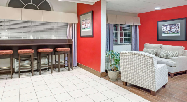 Microtel Inn & Suites by Wyndham Tuscaloosa Near University, Prenota Hotel Hotel a Alabama con piscina, Piscina