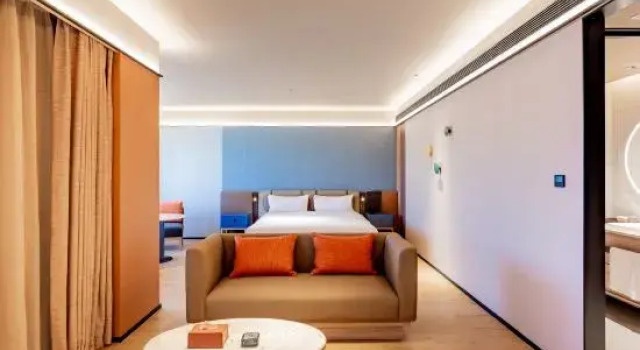 Люкс Orange Hotel (Ordos Municipal Government Music Fountain)