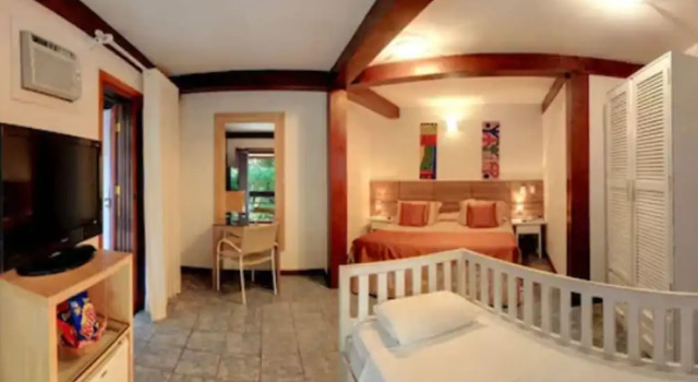 Трёхместный номер Standard с балконом Salvetti Praia Hotel