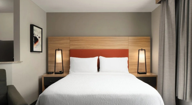 Люкс c 1 комнатой Candlewood Suites St Louis St Charles by IHG