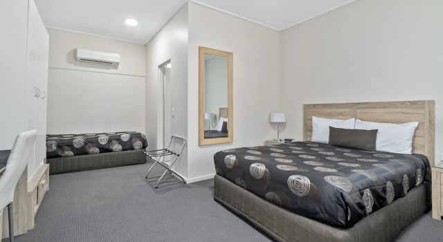 Deluxe Twin room Sherbourne Terrace Hotel