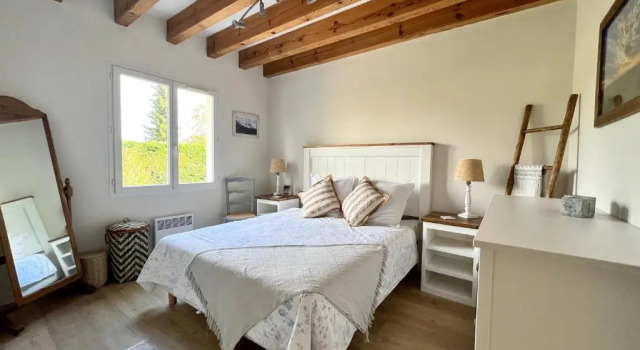 Charming villa, tranquillity by the forest, Забронировать Отель Отели Côte landaise с бассейном, Бассейн