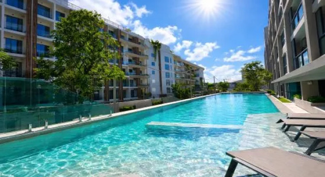 2BR Bangtao Beach Pool and Gym 5 Min to Beach