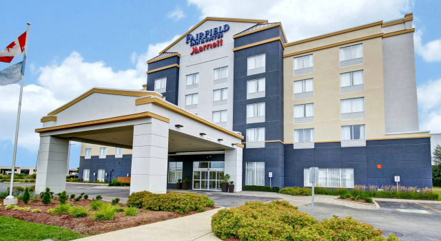 Fairfield Inn & Suites by Marriott Guelph, Rezerwuj Hotel Guelph Huron, Perth, Waterloo and Wellington