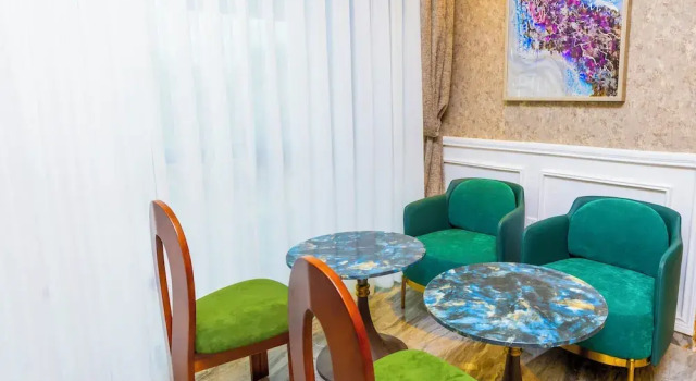 T-Stone Apartment Hotel