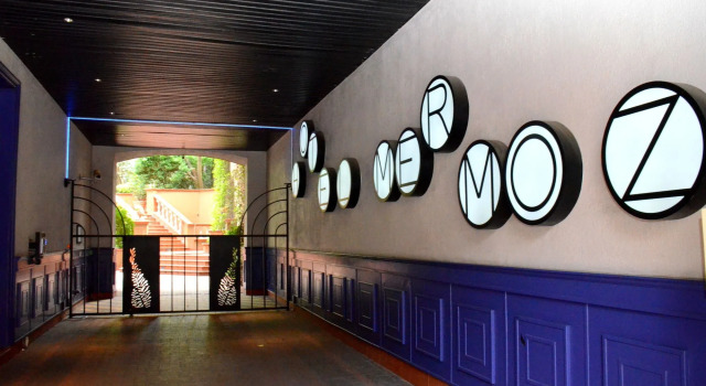 Hôtel Mermoz, Забронировать Отель Отели Тулузы с бассейном, рядом с Quai de la Daurade, Бассейн