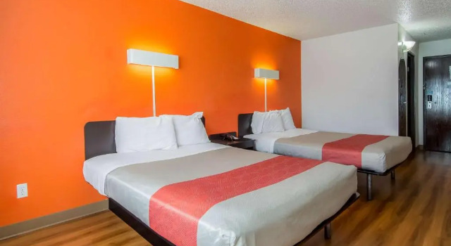 Четырёхместный номер Standard Motel 6-Dallas, TX - North - Richardson