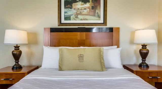 Двухместный номер Standard Monte Carlo Inn Barrie - Newly Renovated