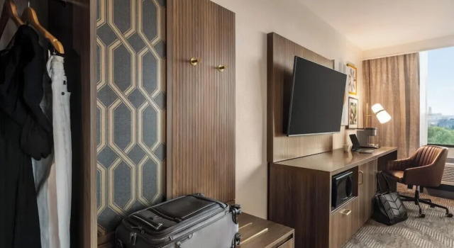 Четырёхместный номер Standard с видом на город Holiday Inn Nashville Downtown - Stadium by IHG