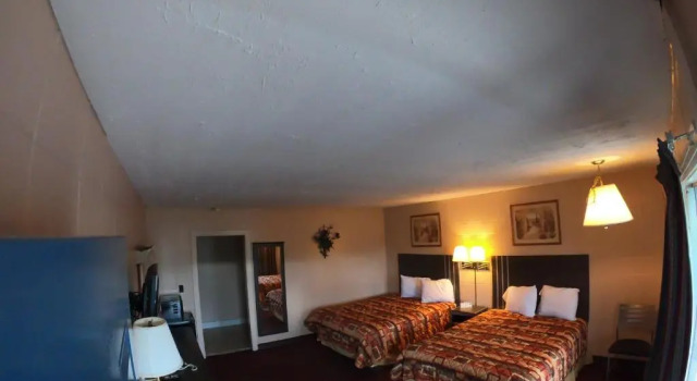 Четырёхместный номер Standard Scottish Inn McMinnville