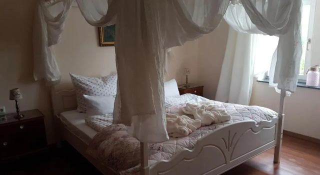 Villa Anneliese, Забронировать Вилла Отели Веймара с парковкой, рядом с Дворец Шардт, Парковка