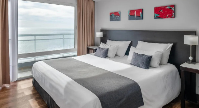 Номер Standard с балконом и с видом на океан Dazzler by Wyndham Puerto Madryn