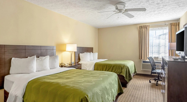 Четырёхместный номер Standard Quality Inn Burkeville Hwy 360 & 460