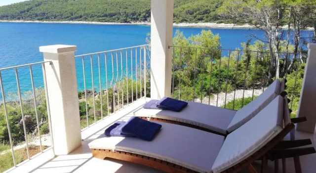 Вилла с 4 комнатами с видом на море Villa Putto