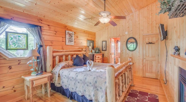Bear Escape by Jackson Mountain Rentals