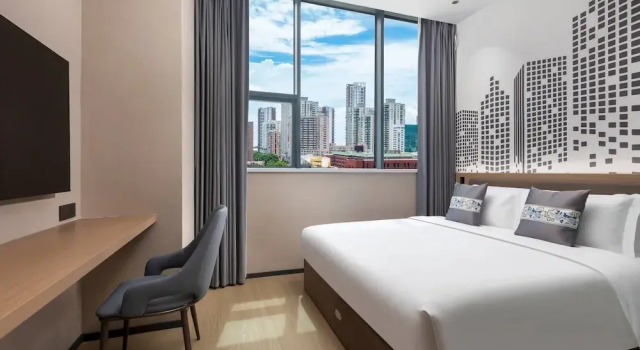 Двухместный номер Standard с видом на город Days Inn by Wyndham Zhuhai Qinglv Road