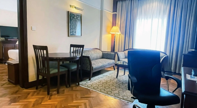 Radisson Hotel Kathmandu, Забронировать Отель Отели Катманду с парковкой, рядом с Garden of Dreams, Парковка