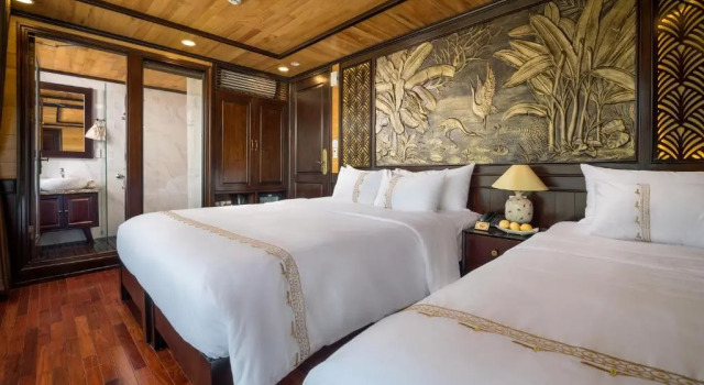 Трёхместный номер Standard с балконом V'Spirit Cruises