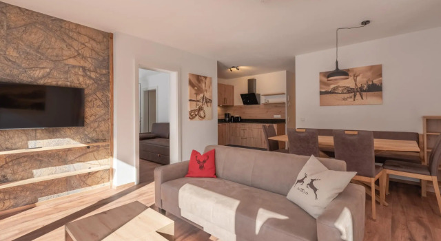Falken Suites ONE with garden, Rezerwuj Hotel Hotele w Salzburg z parkingiem, Parking