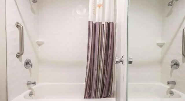 Номер Deluxe La Quinta by Wyndham Hartford Bradley Airport