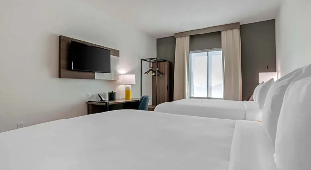 Четырёхместный семейный номер Standard Comfort Inn & Suites Panama City Beach - Pier Park Area