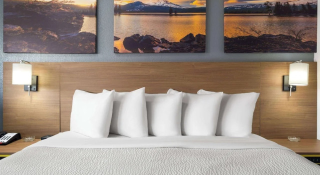 Люкс Days Inn by Wyndham Columbus Worthington