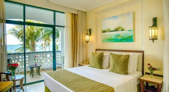 Одноместный номер Standard с балконом и с видом на море Sarova Whitesands Beach Resort & Spa, Mombasa