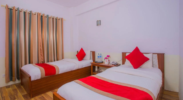 OYO 255 White Zambala Hotel