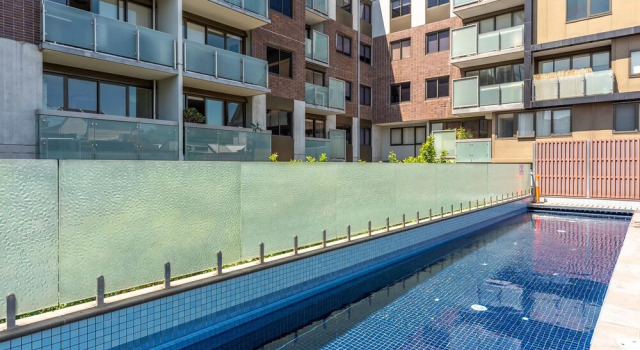 Fitzroy lifestyle 1 bed with pool, spa, sauna & gym