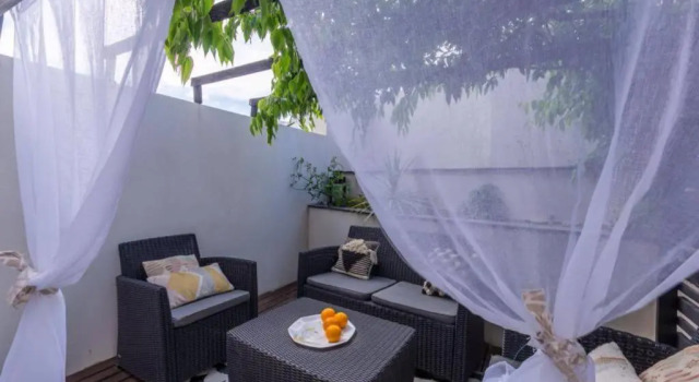 Villa avec piscine au calme 6 personnes, Đặt Biệt thự Nhà tranh ở Hérault, Nhà tranh