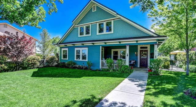 Walk to Dtwn: Historic Prescott Home w/ Yard!, Забронировать Дом для отпуска Прескотт штат Аризона