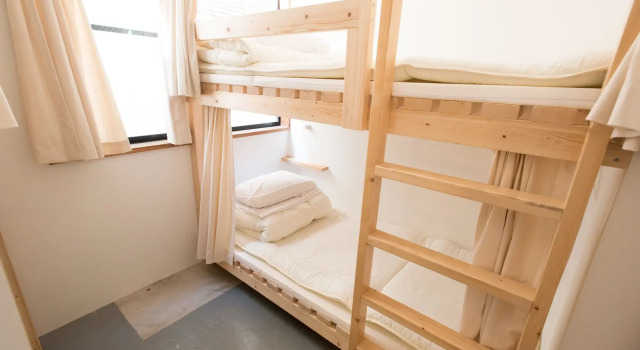 plumhostel