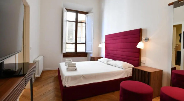 Cappelle Medicee Luxury Flat, Забронировать Отель Отели Флоренции с парковкой, рядом с Базилика Санта-Кроче, Парковка