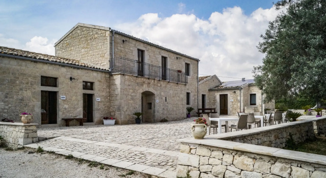 Tre Balate Natura e Relax, Book Resort Hotels in Sicily with a Pool, Swimming Pool