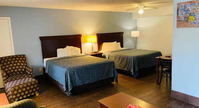Четырёхместный люкс Econo Lodge Inn & Suites Fulton - Rockport