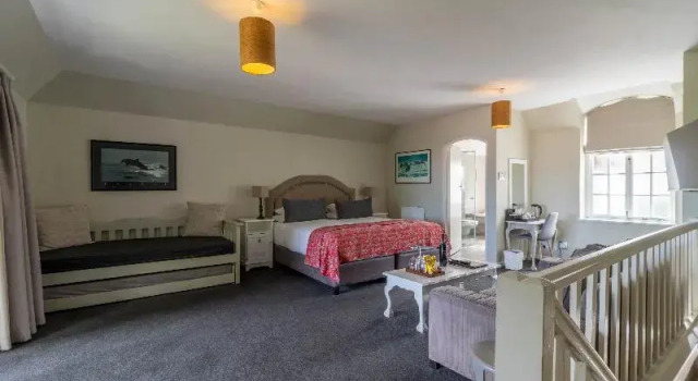 Двухместный номер Standard c 1 комнатой с балконом и с частичным видом на море Whale Rock Luxury Lodge
