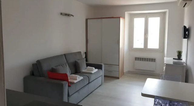 Nice Booking Carré d'Or et Promenade, Забронировать Отель Ницца Приморские Альпы, рядом с Набережная Соединенных Штатов