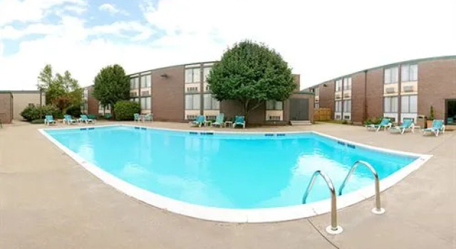 Howard Johnson Inn Conference Center Springfield, Κράτηση Ξενοδοχείο Springfield Ozark