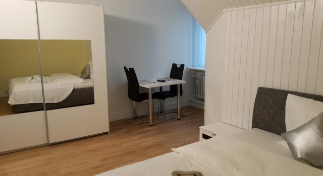 Residence Serviced House