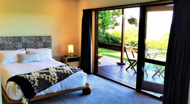 Lake View Garden Apartment, Rezerwuj Apartament Hotele w Auckland Region z parkingiem, Parking