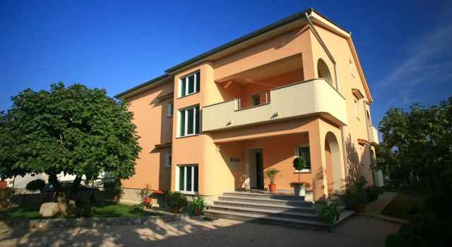 Dunato, Забронировать Отель Отели Крка 4 звезды, рядом с Krk Harbour, 4*